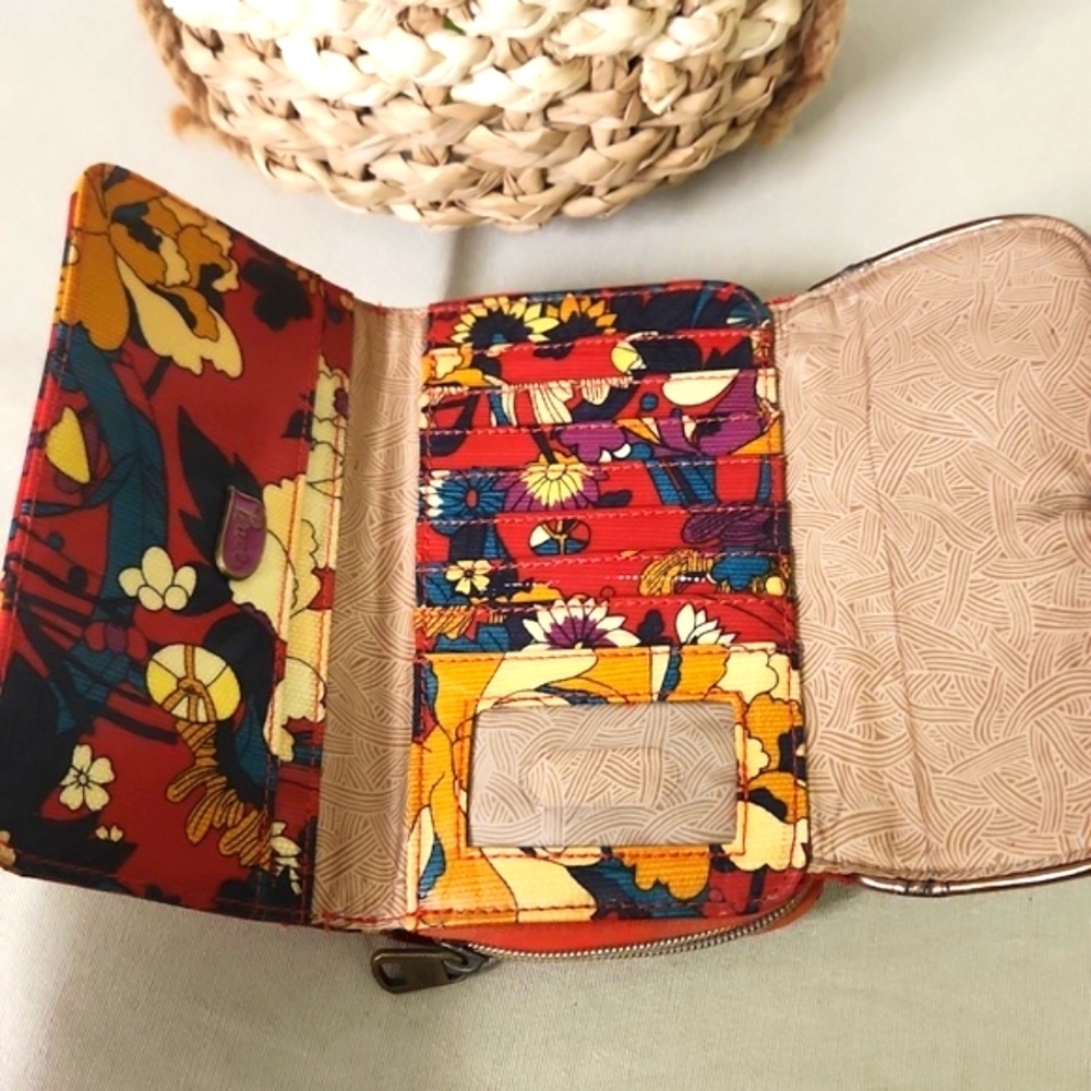 Sakroots Red Floral Women's Wallet - Picture 4 of 7